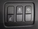 ★使いやすさや安全性を追求したステアリング周り!高級車ゆえにスイッチ類が多いのも特徴ですね!考え尽くされた配置ですぐに使いこなす事が出来ますのでご安心下さい!是非、体感してみて下さい!!
