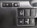 ★使いやすさや安全性を追求したステアリング周り!高級車ゆえにスイッチ類が多いのも特徴ですね!考え尽くされた配置ですぐに使いこなす事が出来ますのでご安心下さい!是非、体感してみて下さい!!