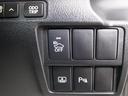 ★使いやすさや安全性を追求したステアリング周り!高級車ゆえにスイッチ類が多いのも特徴ですね!考え尽くされた配置ですぐに使いこなす事が出来ますのでご安心下さい!是非、体感してみて下さい!!