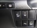 ★使いやすさや安全性を追求したステアリング周り!高級車ゆえにスイッチ類が多いのも特徴ですね!考え尽くされた配置ですぐに使いこなす事が出来ますのでご安心下さい!是非、体感してみて下さい!!