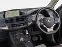 ★使いやすさや安全性を追求したステアリング周り!高級車ゆえにスイッチ類が多いのも特徴ですね!考え尽くされた配置ですぐに使いこなす事が出来ますのでご安心下さい!是非、体感してみて下さい!!