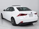 IS300h Fスポーツ (禁煙車)(サンルーフ)(レーダークルーズ)(プリクラッシュ)(クリアランスソナー)(BSM)(LEDヘッドライト)(黒本革)(シートヒーター)(エアシート)(SDナビ)(Bluetooth)(17枚目)