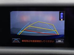 ＢＳＭ（ブラインドスポットモニタ）！隣の車線を走る車両をレーダーで検知し、ドアミラーでは確認しにくい後側方エリアに存在する車両に加えて、急接近してくる車両も検知します。 3