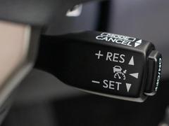 レーダークルーズコントロール　　ミリ波レーダーと単眼カメラで先行車を認識し、車速に応じた車間距離を保ちながら追従走行を支援します。 5