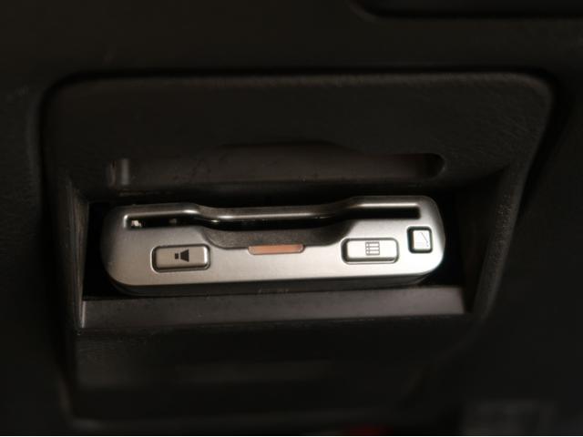 エクシーガクロスオーバー７ モダンスタイル　メモリーナビ　フルセグ　バックカメラ　フリップダウンモニター　シートヒーター　Ｂｌｕｅｔｏｏｔｈ　ＥＴＣ　ＨＩＤライト　スマートキー　クルーズコントロール　アイドリングストップ（17枚目）