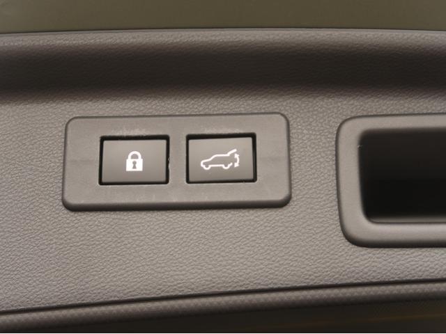 フォレスター アドバンス　８型ナビ　フルセグＴＶ　Ｂｌｕｅｔｏｏｔｈオーディオ　フロント／サイド／バックカメラ　ＥＴＣ　電動リアゲート　フロント／リアシートヒーター　パワーシート　スマートキー　サンルーフ　ＬＥＤライト　４ＷＤ（12枚目）