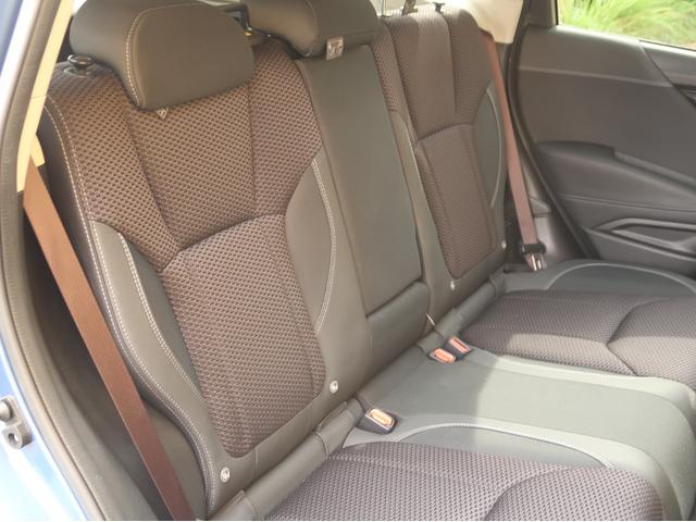 フォレスター アドバンス　４ＷＤ　純正８型ナビ　フルセグＴＶ　Ｂｌｕｅｔｏｏｔｈオーディオ　フロント／サイド／バックカメラ　デジタルインナーミラー　リアビークル　パワーバックドア　ルーフレール　スマートキー（10枚目）