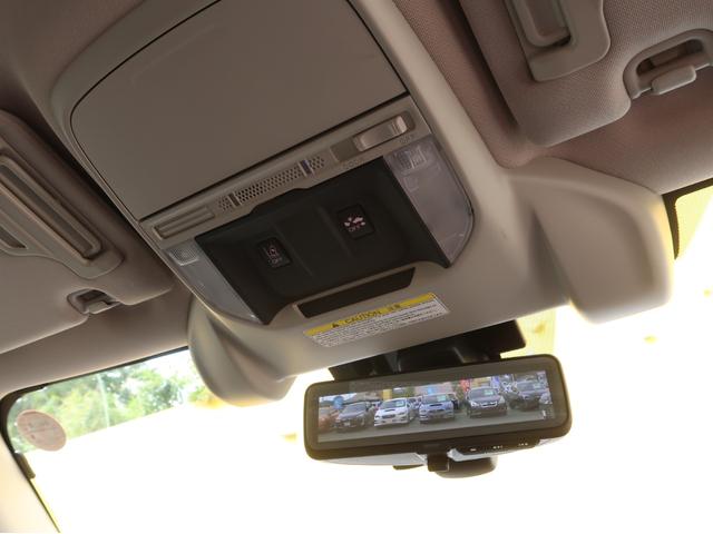 フォレスター アドバンス　４ＷＤ　純正８型ナビ　フルセグＴＶ　Ｂｌｕｅｔｏｏｔｈオーディオ　フロント／サイド／バックカメラ　デジタルインナーミラー　リアビークル　パワーバックドア　ルーフレール　スマートキー（21枚目）