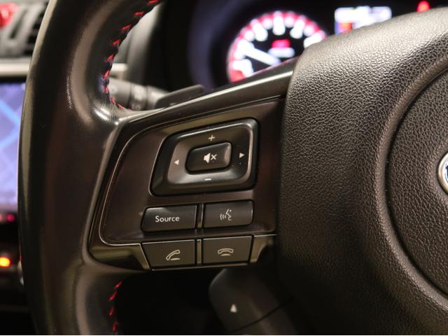 レヴォーグ １．６ＳＴＩスポーツアイサイト　８型メモリーナビ　フルセグ　フロント　サイド　バックカメラ　デジタルミラー　リアビークルディテクション　革シート　クルーズコントロール　スマートキー　シートヒーター　ビルシュタイン　Ｂｌｕｅｔｏｏｔｈ（22枚目）