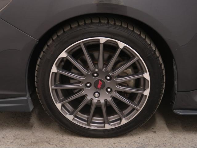 レヴォーグ １．６ＳＴＩスポーツアイサイト　８型メモリーナビ　フルセグ　フロント　サイド　バックカメラ　デジタルミラー　リアビークルディテクション　革シート　クルーズコントロール　スマートキー　シートヒーター　ビルシュタイン　Ｂｌｕｅｔｏｏｔｈ（40枚目）