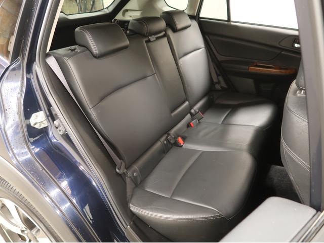 ＸＶハイブリッド ２．０ｉ－Ｌ　アイサイト　黒革シート　メモリーナビ　フルセグ　バックカメラ　スマートキー　Ｂｌｕｅｔｏｏｔｈ　シートヒーター　クルーズコントロール　パワーシート　横滑り防止　アイサイト（14枚目）