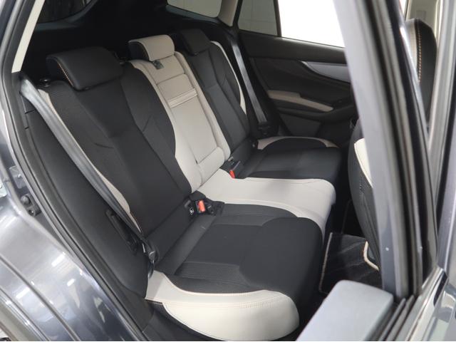 レヴォーグ レイバック リミテッドＥＸ　ワンオーナー　禁煙車　サンルーフ　ハーマンカードンサウンド　アイサイトＸ　ドライバーモニタリング　リアビークル　エマージェンシーレーンキープアシスト　デジタルインナーミラー　ＥＴＣ　パワーバックドア（18枚目）