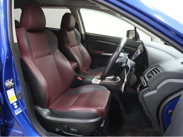 レヴォーグ １．６ＳＴＩスポーツアイサイト　サンルーフ　純正ＳＤナビ　フルセグ　サイド　バックカメラ　リアビークルディテクション　ＳＴＩ革シート　ビルシュタイン　シートヒーター　スマートキー　パワーシート　ＬＥＤ　ＥＴＣ　Ｂｌｕｅｔｏｏｔｈ（12枚目）