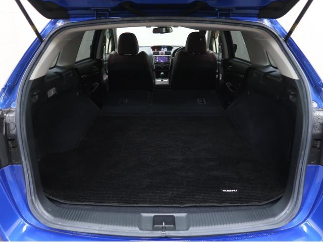 レヴォーグ １．６ＳＴＩスポーツアイサイト　サンルーフ　純正ＳＤナビ　フルセグ　サイド　バックカメラ　リアビークルディテクション　ＳＴＩ革シート　ビルシュタイン　シートヒーター　スマートキー　パワーシート　ＬＥＤ　ＥＴＣ　Ｂｌｕｅｔｏｏｔｈ（17枚目）