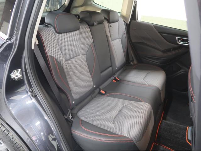 フォレスター Ｘ－ブレイク　パワーリヤゲート　リヤビークル　フロント／サイドカメラ　スマートキー　パワーシート　デジタルミラー　純正ナビ　バックカメラ　前後席シートヒーター　純正アルミホイール　ＥＴＣ（18枚目）