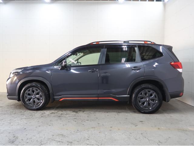 フォレスター Ｘ－ブレイク　パワーリヤゲート　リヤビークル　フロント／サイドカメラ　スマートキー　パワーシート　デジタルミラー　純正ナビ　バックカメラ　前後席シートヒーター　純正アルミホイール　ＥＴＣ（24枚目）