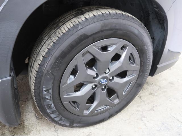 フォレスター Ｘ－ブレイク　パワーリヤゲート　リヤビークル　フロント／サイドカメラ　スマートキー　パワーシート　デジタルミラー　純正ナビ　バックカメラ　前後席シートヒーター　純正アルミホイール　ＥＴＣ（41枚目）