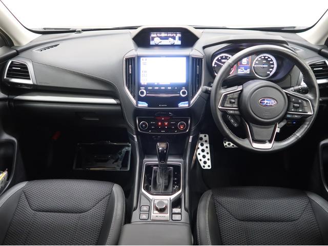 フォレスター アドバンス　パワーリヤゲート　フロント／サイドカメラ　ルーフレール　デジタルミラー　リヤビークル　純正ナビ　バックカメラ　ドラレコ　ＥＴＣ　ステアリングヒーター　シートヒーター　純正アルミホイール（7枚目）