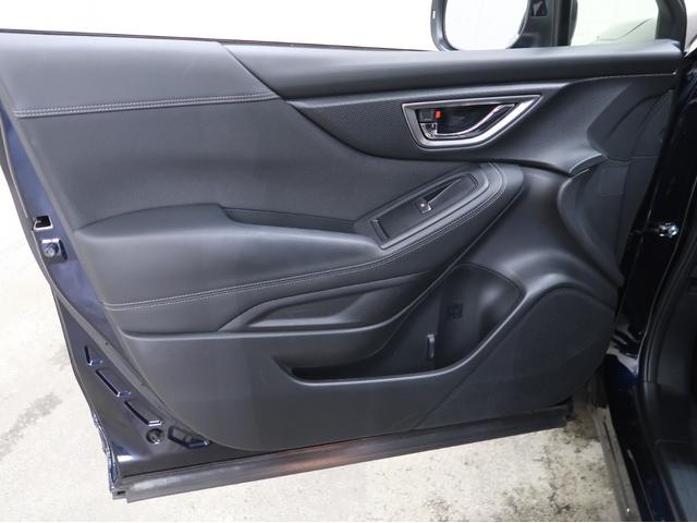 フォレスター アドバンス　パワーリヤゲート　フロント／サイドカメラ　ルーフレール　デジタルミラー　リヤビークル　純正ナビ　バックカメラ　ドラレコ　ＥＴＣ　ステアリングヒーター　シートヒーター　純正アルミホイール（44枚目）