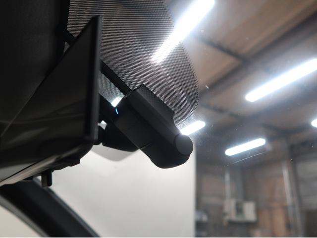 エクストレイル ２０ＧＴ　６ＭＴ　ナビ　バックカメラ　キセノンヘッドライト　インテリジェントキー　ＣＤ／ＤＶＤ　フルセグＴＶ　ドライブレコーダー　純正アルミホイール（11枚目）