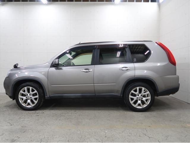 エクストレイル ２０ＧＴ　６ＭＴ　ナビ　バックカメラ　キセノンヘッドライト　インテリジェントキー　ＣＤ／ＤＶＤ　フルセグＴＶ　ドライブレコーダー　純正アルミホイール（25枚目）