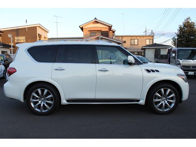 ＱＸ５６ リアエンターテイメントＰＫＧ　オートチェック最終履歴２０１２．９（３３４８０マイル）／社外ナビ／純正２２インチＡＷ／Ｂカメラ・３６０°カメラ／パワーゲート／純正ヘッドレストモニター／サンルーフ／シートヒーター／ＥＴＣ／スマートキー（4枚目）