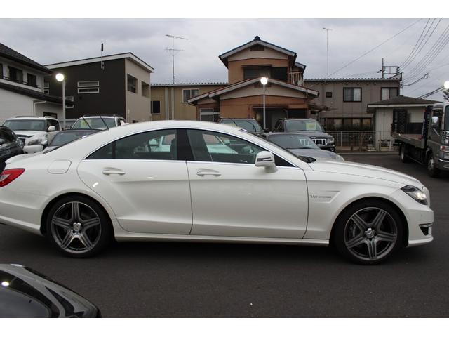 ＣＬＳ６３　ＡＭＧ　純正ナビ・フルセグＴＶ／ガラススライディングルーフ／Ｂカメラ／ハーマンカードンサウンド／純正１９インチＡＷ／レザーシート／シートヒーター・ベンチレーション／メモリーパワーシート／パドルシフト／(4枚目)