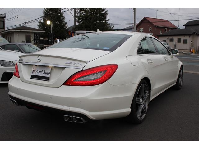 ＣＬＳクラス ＣＬＳ６３　ＡＭＧ　純正ナビ・フルセグＴＶ／ガラススライディングルーフ／Ｂカメラ／ハーマンカードンサウンド／純正１９インチＡＷ／レザーシート／シートヒーター・ベンチレーション／メモリーパワーシート／パドルシフト／（7枚目）