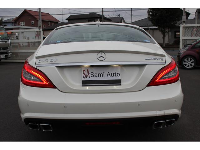 ＣＬＳ６３　ＡＭＧ　純正ナビ・フルセグＴＶ／ガラススライディングルーフ／Ｂカメラ／ハーマンカードンサウンド／純正１９インチＡＷ／レザーシート／シートヒーター・ベンチレーション／メモリーパワーシート／パドルシフト／(8枚目)