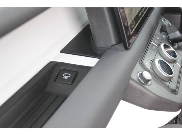 ディフェンダー ９０ベースグレード　Ｐ３００　ワンオーナー！禁煙車　デジタルインナーミラー　サイドステップ　純正ナビ　ＥＴＣ　３６０°カメラ　コーナーセンサー　ＡｐｐｌｅＣａｒＰｌａｙ　ＡｎｄｒｏｉｄＡｕｔｏ　Ｂｌｕｅｔｏｏｔｈ接続　Ａストップ（18枚目）