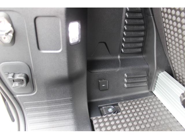 ディフェンダー ９０ベースグレード　Ｐ３００　ワンオーナー！禁煙車　デジタルインナーミラー　サイドステップ　純正ナビ　ＥＴＣ　３６０°カメラ　コーナーセンサー　ＡｐｐｌｅＣａｒＰｌａｙ　ＡｎｄｒｏｉｄＡｕｔｏ　Ｂｌｕｅｔｏｏｔｈ接続　Ａストップ（23枚目）