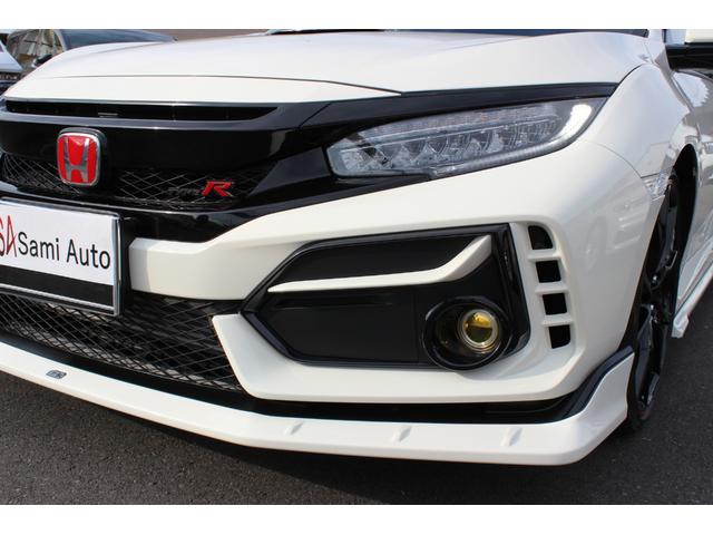 シビック タイプＲ　ＭＴ車　禁煙車　ワンオーナー　ユーザー買取　無限（フルエアロ・ブルーミラー・ドアバイザー・テールランプ）　シーカ製３本出しマフラー　社外ナビ・ＴＶ　スピーカー（ダイヤトーン・ＫＩＣＫＥＲ）　Ｂカメラ（9枚目）