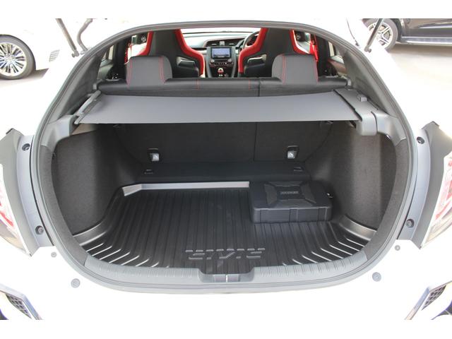 シビック タイプＲ　ＭＴ車　禁煙車　ワンオーナー　ユーザー買取　無限（フルエアロ・ブルーミラー・ドアバイザー・テールランプ）　シーカ製３本出しマフラー　社外ナビ・ＴＶ　スピーカー（ダイヤトーン・ＫＩＣＫＥＲ）　Ｂカメラ（25枚目）