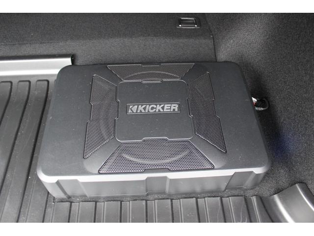 シビック タイプＲ　ＭＴ車　禁煙車　ワンオーナー　ユーザー買取　無限（フルエアロ・ブルーミラー・ドアバイザー・テールランプ）　シーカ製３本出しマフラー　社外ナビ・ＴＶ　スピーカー（ダイヤトーン・ＫＩＣＫＥＲ）　Ｂカメラ（26枚目）