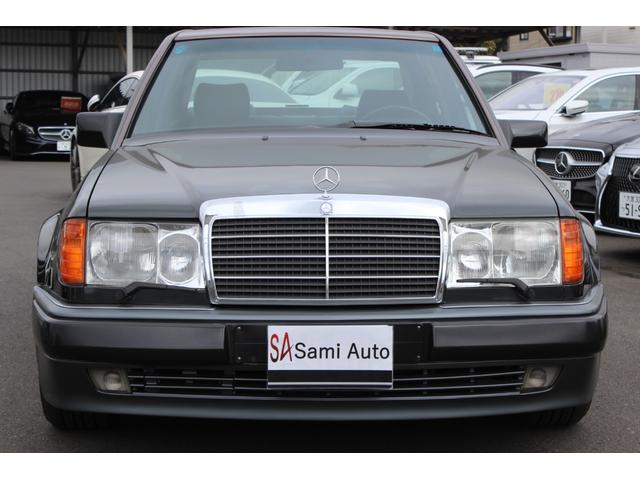 Ｅクラス ５００Ｅ　禁煙車　左ハンドル　ユーザー買取車　ディーラー車　ＰＷ　ＰＳ　ＡＡＣ　シートヒーター　ＥＴＣ　Ｐシート　サンルーフ　純正１６インチＡＷ　ヘッドライトワイパー（2枚目）