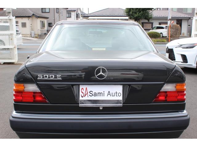 Ｅクラス ５００Ｅ　禁煙車　左ハンドル　ユーザー買取車　ディーラー車　ＰＷ　ＰＳ　ＡＡＣ　シートヒーター　ＥＴＣ　Ｐシート　サンルーフ　純正１６インチＡＷ　ヘッドライトワイパー（7枚目）