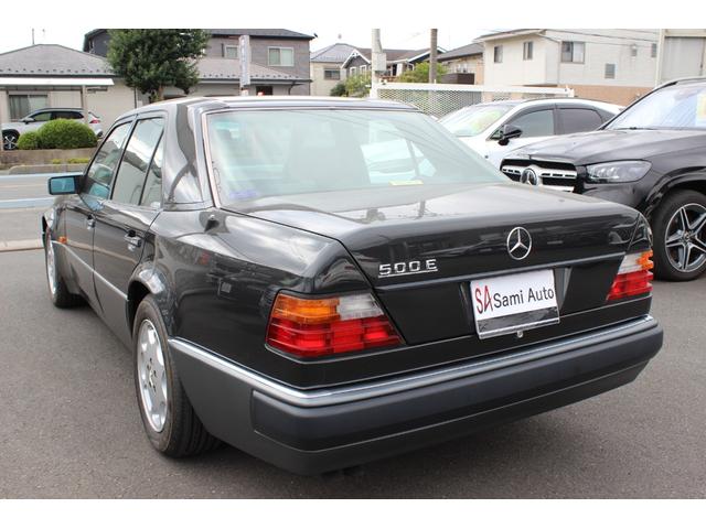 Ｅクラス ５００Ｅ　禁煙車　左ハンドル　ユーザー買取車　ディーラー車　ＰＷ　ＰＳ　ＡＡＣ　シートヒーター　ＥＴＣ　Ｐシート　サンルーフ　純正１６インチＡＷ　ヘッドライトワイパー（8枚目）