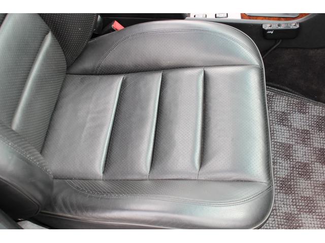 Ｅクラス ５００Ｅ　禁煙車　左ハンドル　ユーザー買取車　ディーラー車　ＰＷ　ＰＳ　ＡＡＣ　シートヒーター　ＥＴＣ　Ｐシート　サンルーフ　純正１６インチＡＷ　ヘッドライトワイパー（17枚目）