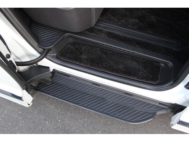 アルファード Z ワンオーナー!禁煙車 モデリスタフルエアロ 純正13.2インチ有機ELフリップダウンモニター 左右独立ムーンルーフ ユニバーサルサイドステップ デジタルインナーミラー パノラミックビューモニタ HUD(31枚目)