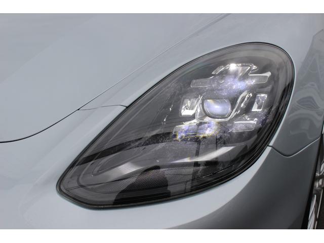 パナメーラ ベースグレード 禁煙車 ツートンレザーインテリアPKG(ブラック&クレヨン) シートヒーター 純正21インチAW Bluetooth接続 Bカメラ ETC ドラレコ レーンキープアシスト(8枚目)