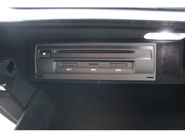 パナメーラ ベースグレード 禁煙車 ツートンレザーインテリアPKG(ブラック&クレヨン) シートヒーター 純正21インチAW Bluetooth接続 Bカメラ ETC ドラレコ レーンキープアシスト(15枚目)