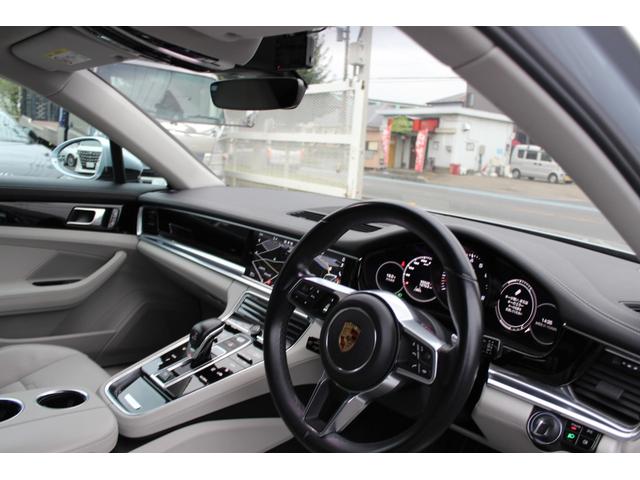 パナメーラ ベースグレード 禁煙車 ツートンレザーインテリアPKG(ブラック&クレヨン) シートヒーター 純正21インチAW Bluetooth接続 Bカメラ ETC ドラレコ レーンキープアシスト(27枚目)