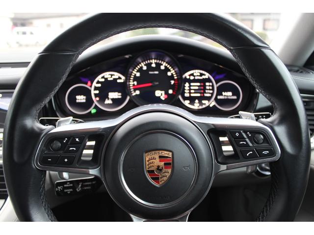 パナメーラ ベースグレード 禁煙車 ツートンレザーインテリアPKG(ブラック&クレヨン) シートヒーター 純正21インチAW Bluetooth接続 Bカメラ ETC ドラレコ レーンキープアシスト(29枚目)