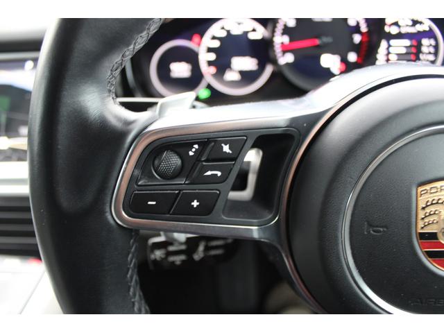 パナメーラ ベースグレード 禁煙車 ツートンレザーインテリアPKG(ブラック&クレヨン) シートヒーター 純正21インチAW Bluetooth接続 Bカメラ ETC ドラレコ レーンキープアシスト(30枚目)