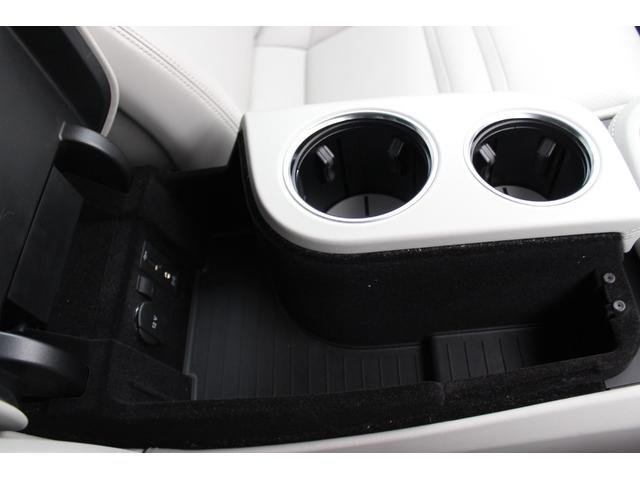 パナメーラ ベースグレード 禁煙車 ツートンレザーインテリアPKG(ブラック&クレヨン) シートヒーター 純正21インチAW Bluetooth接続 Bカメラ ETC ドラレコ レーンキープアシスト(34枚目)