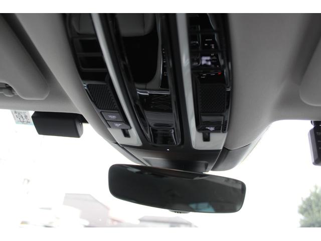 パナメーラ ベースグレード 禁煙車 ツートンレザーインテリアPKG(ブラック&クレヨン) シートヒーター 純正21インチAW Bluetooth接続 Bカメラ ETC ドラレコ レーンキープアシスト(35枚目)