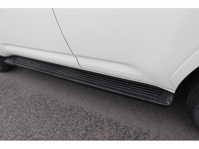 ランドクルーザー AX 1オーナー ムーンルーフ 電動デフロック レーダークルーズ 純正18インチAW ルーフレール トヨタセーフティーセンス 寒冷地仕様 純正ナビ・フルセグTV Bluetooth接続 360°カメラ(17枚目)