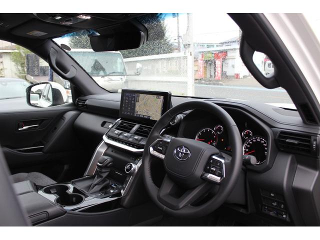 ランドクルーザー AX 1オーナー ムーンルーフ 電動デフロック レーダークルーズ 純正18インチAW ルーフレール トヨタセーフティーセンス 寒冷地仕様 純正ナビ・フルセグTV Bluetooth接続 360°カメラ(31枚目)