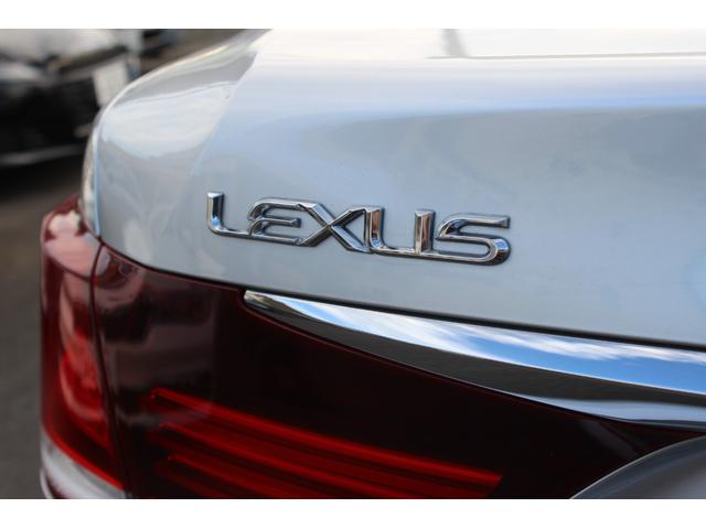 ＬＳ ＬＳ６００ｈ　バージョンＣ　Ｉパッケージ　ユーザー買取車　禁煙車　４ＷＤ　前席イージークローザー　シートヒーター・ベンチレーション　サンルーフ　メモリー付きＰシート　Ｐトランク　純正ナビＴＶ　Ｂｌｕｅｔｏｏｔｈ　ＥＴＣ　Ｂカメラ　ＢＳＭ（7枚目）