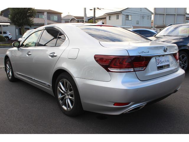 ＬＳ ＬＳ６００ｈ　バージョンＣ　Ｉパッケージ　ユーザー買取車　禁煙車　４ＷＤ　前席イージークローザー　シートヒーター・ベンチレーション　サンルーフ　メモリー付きＰシート　Ｐトランク　純正ナビＴＶ　Ｂｌｕｅｔｏｏｔｈ　ＥＴＣ　Ｂカメラ　ＢＳＭ（8枚目）